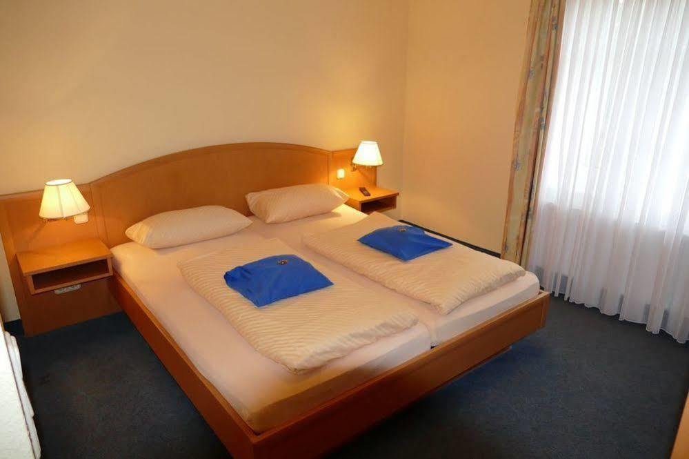 Hotel Vom Land Zum Meer Jork Exterior photo